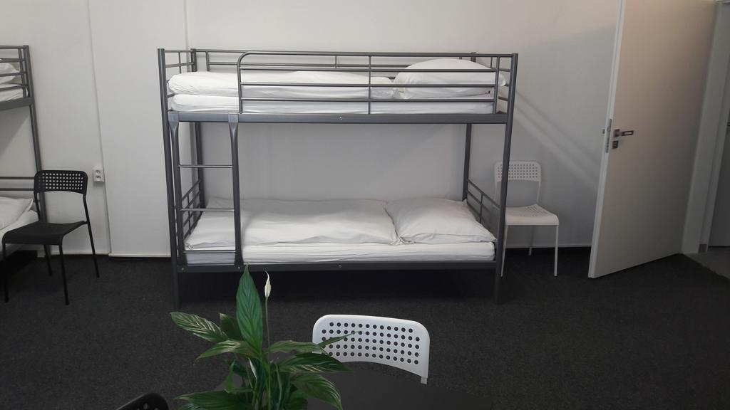 Hostel Franz Kafka Прага Екстериор снимка