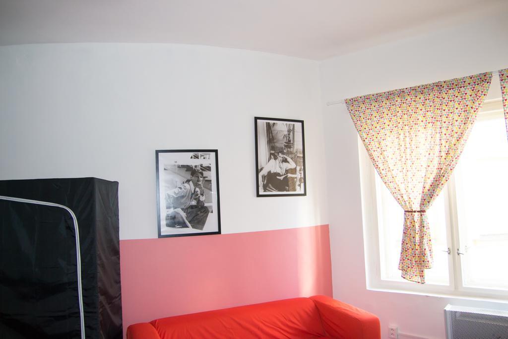 Hostel Franz Kafka Прага Екстериор снимка